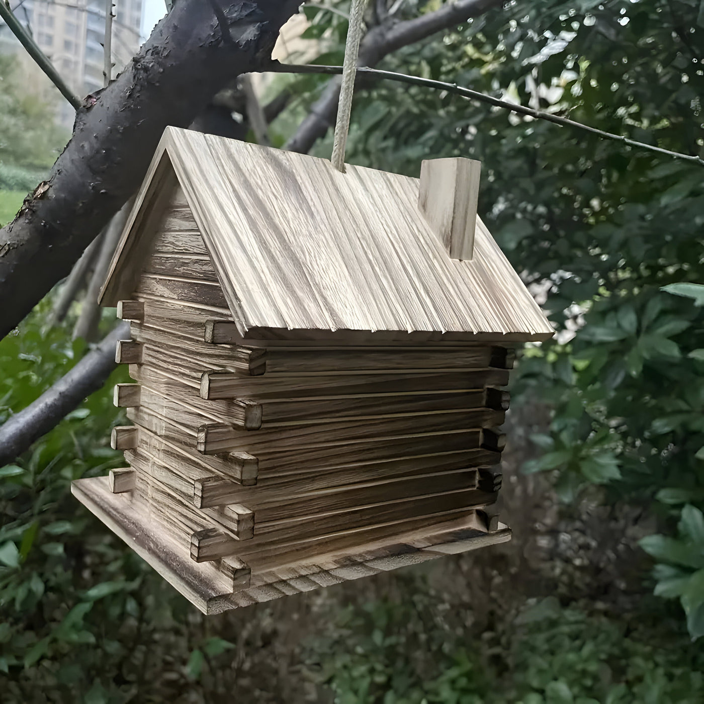 HollowHaven Nest - Rustikales Holz Vogelhaus