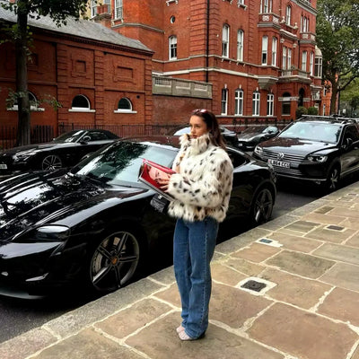 Leoparden-Kunstfelljacke für auffällige Winter-Looks