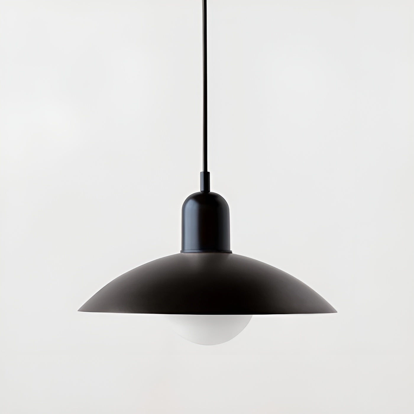 Pendelleuchte im Bauhaus-Stil – Farbenfrohes Design für Esszimmer & Küche