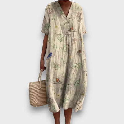 Miradie – Blumiges Midikleid mit V-Ausschnitt