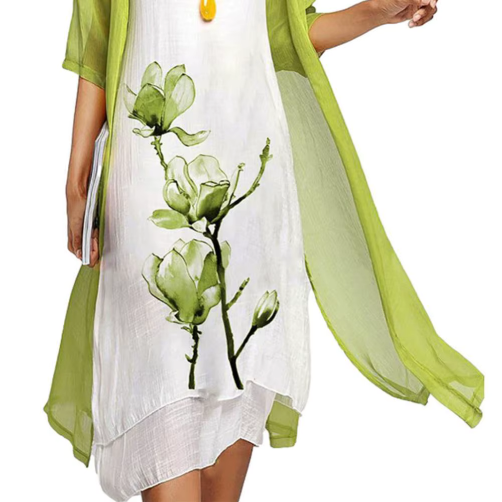 Evangeline - Leichtes Kleid mit Blumendruck und transparentem Kimono