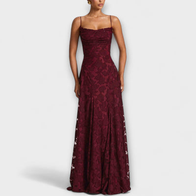 Kairi - Elegantes Maxikleid mit Blumenspitze und Spaghetti-Trägern