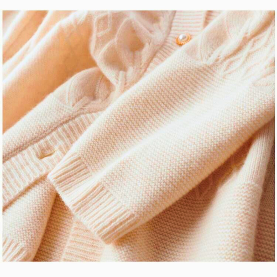 Diana Marcella | Warme Strickjacke aus hochwertiger Wolle