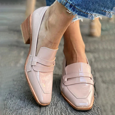 Evelara - Roségoldene lackierte Loafers mit dickem Absatz