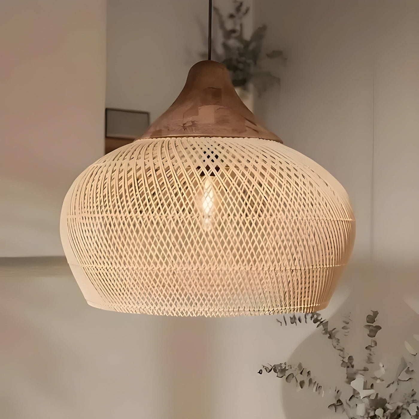 BistroBeam Light - Moderne Rattan-Pendelleuchte