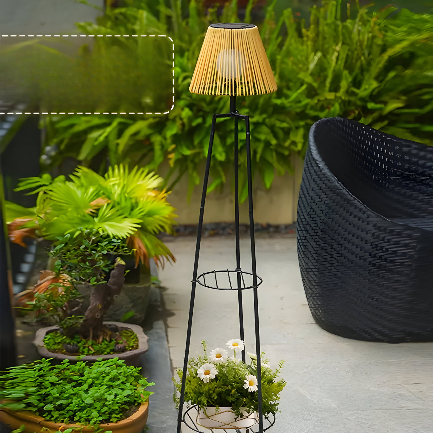 PrismWeave Light – Solarbetriebene Außenleuchte für Gartenwege