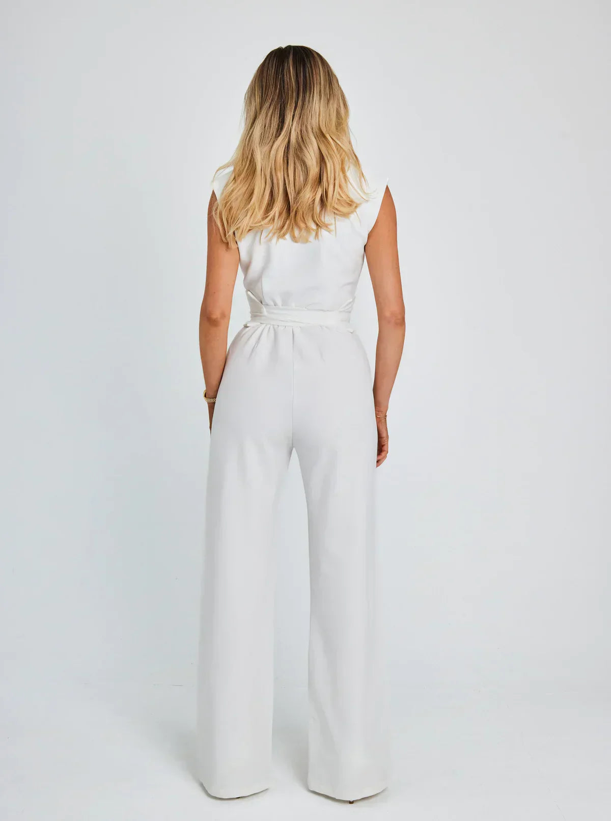 Selvaya – der elegante sommer-jumpsuit für stilvolle auftritte mit leichtigkeit
