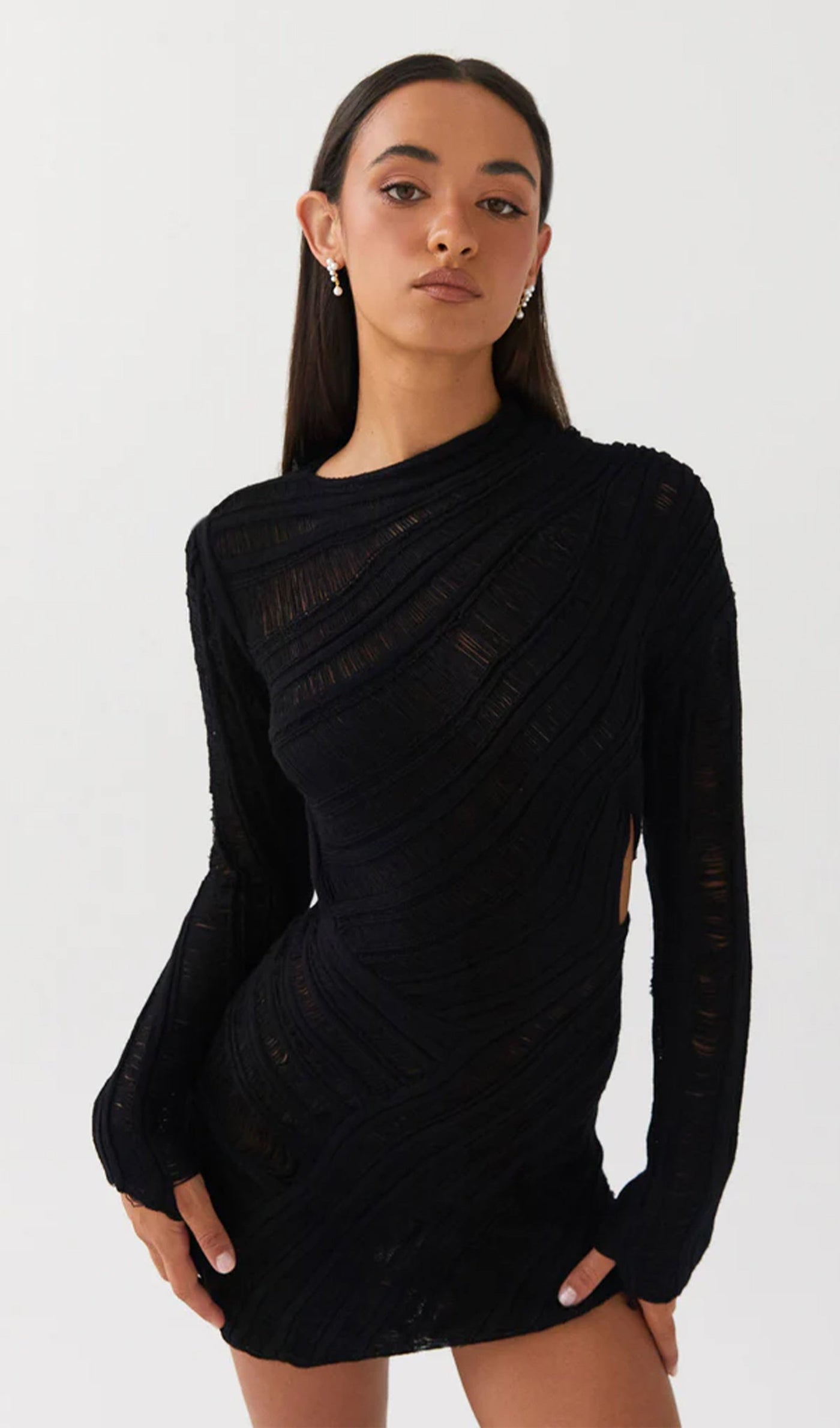 Elowen | Feminines Minikleid mit Cut-Out-Design