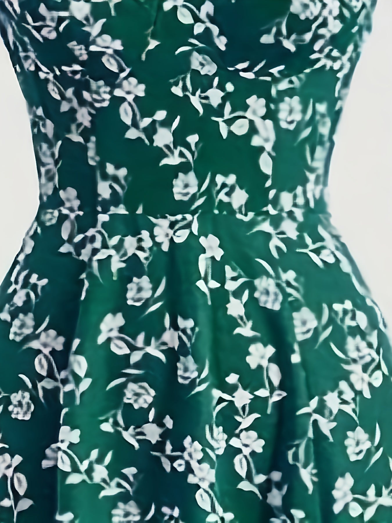 Leichtes Sommerkleid für Damen