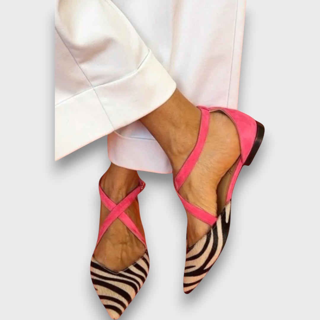 Fenna – Ballerinas mit Zebramuster und Kreuzriemen