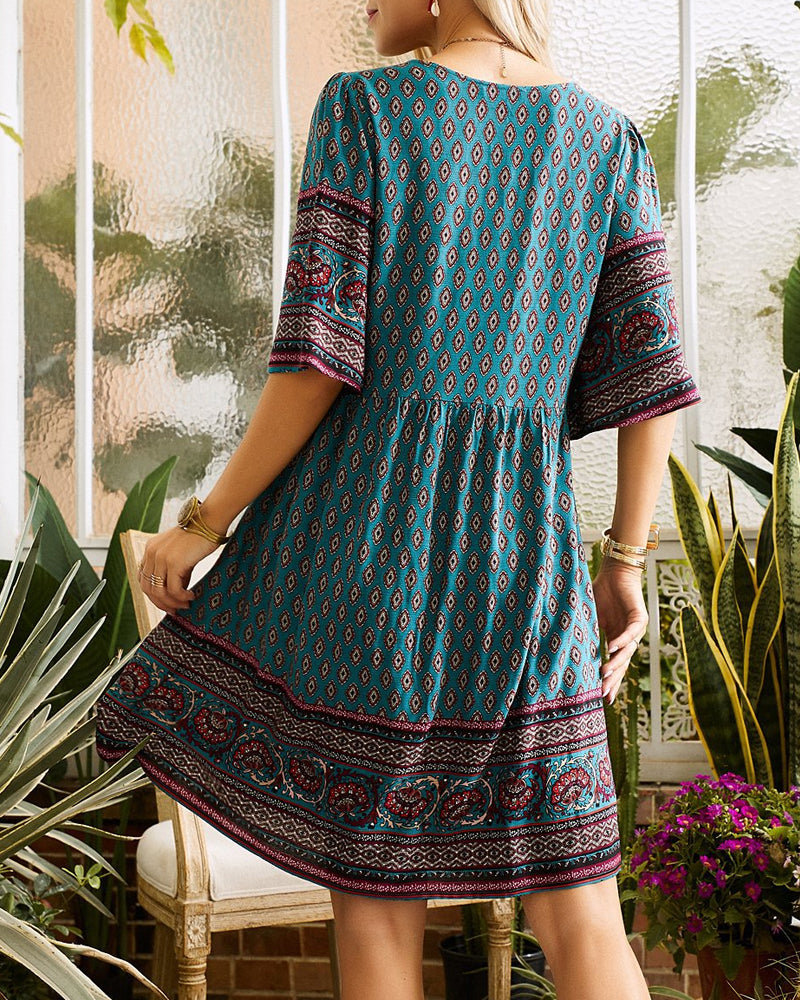 Juvie | Damenkleid Mit V-ausschnitt Und Boho-blumendruck