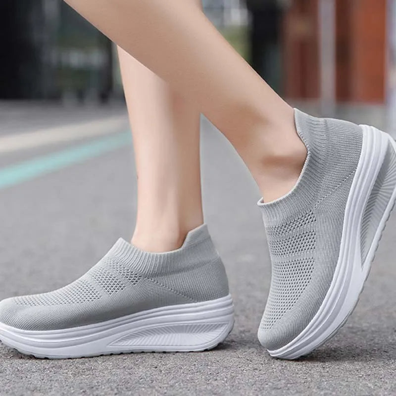 Sneaker für Damen – Trendige bequeme Slip-on Sommerschuhe