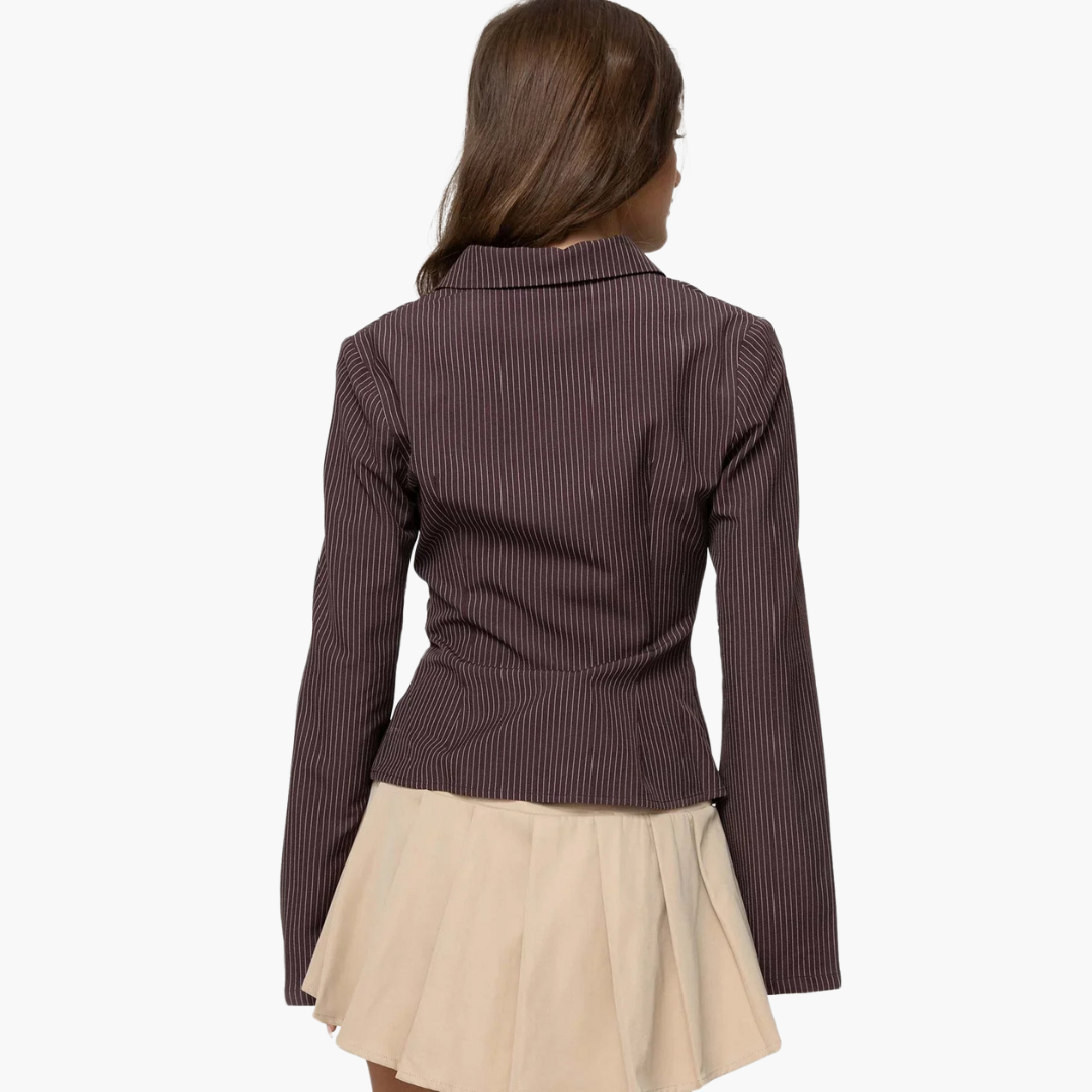 Gestreiftes Blusenhemd für Damen mit Glockenärmeln und Rock