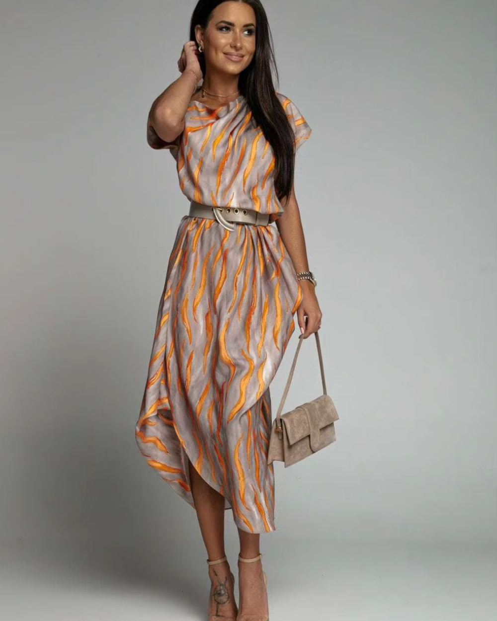 ELANORA - SCHLICHTE ELEGANZ MIT GROßER WIRKUNG