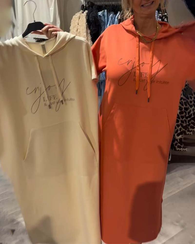 Nadia – Elegantes Kleid Mit Kapuze