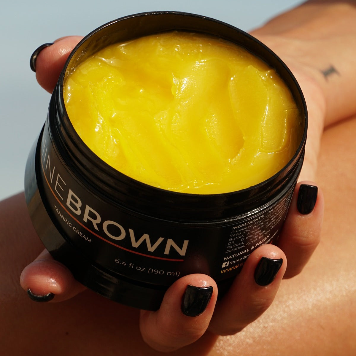 Sloane - Schneller braun werden in diesem Sommer!