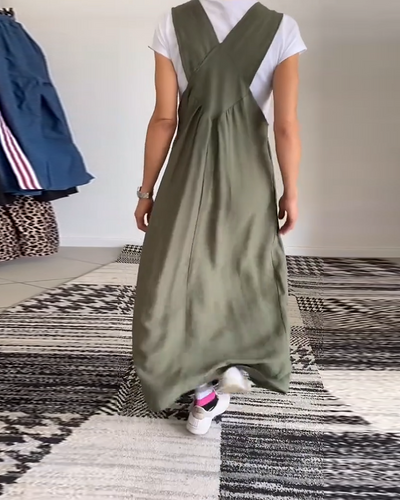 MARA LÄSSIGES TRÄGERKLEID