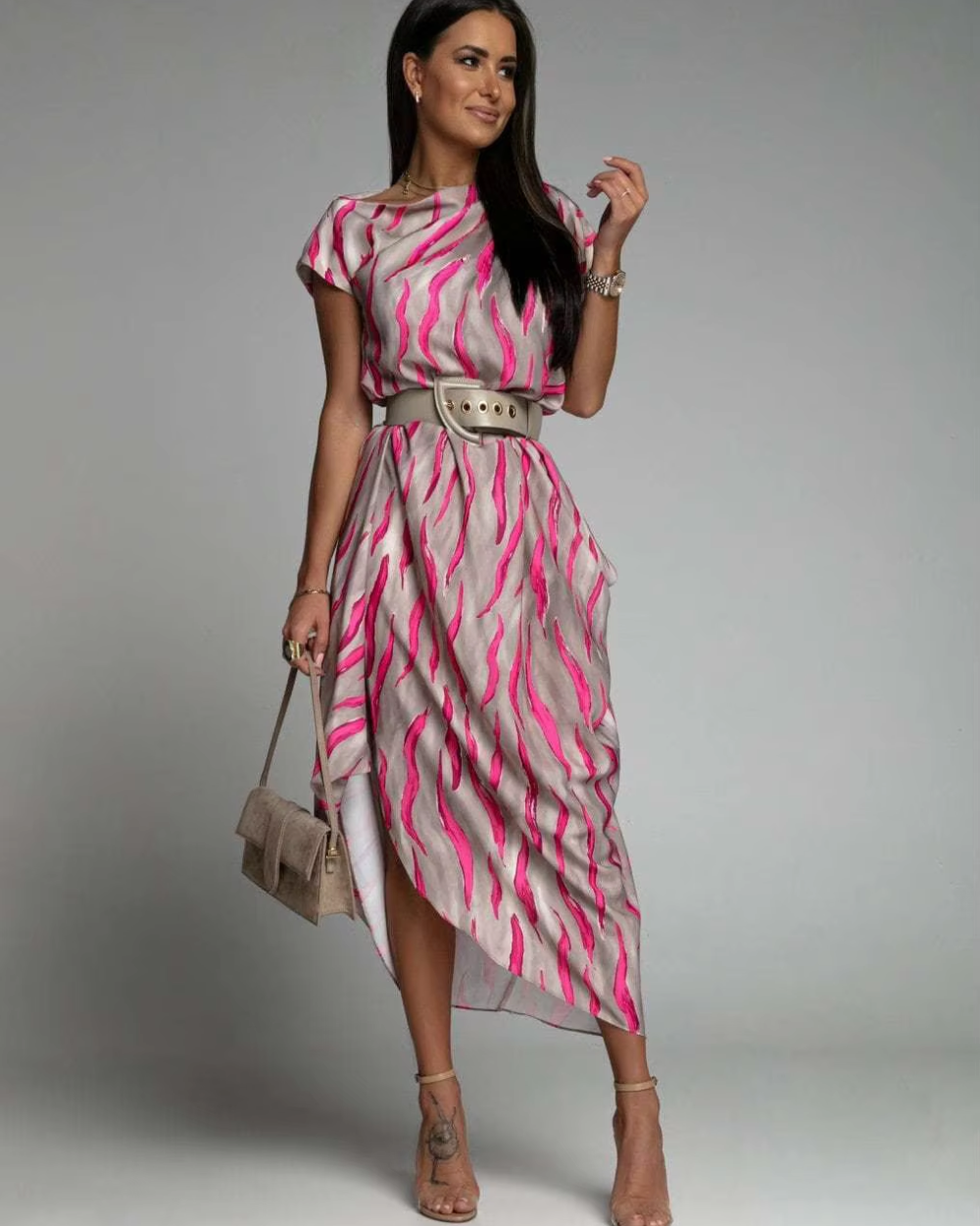 ELANORA - SCHLICHTE ELEGANZ MIT GROßER WIRKUNG