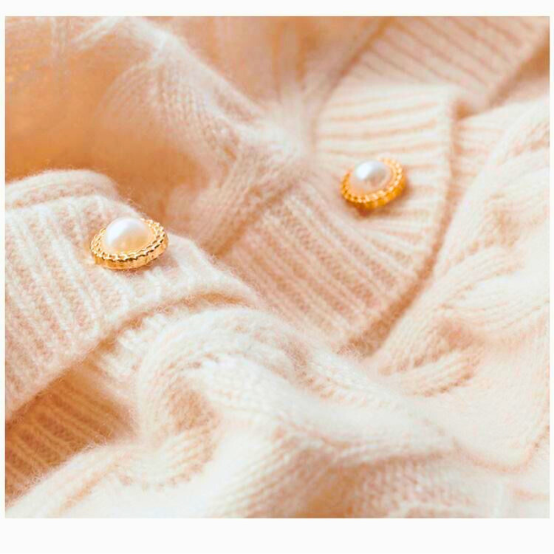 Diana Marcella | Warme Strickjacke aus hochwertiger Wolle