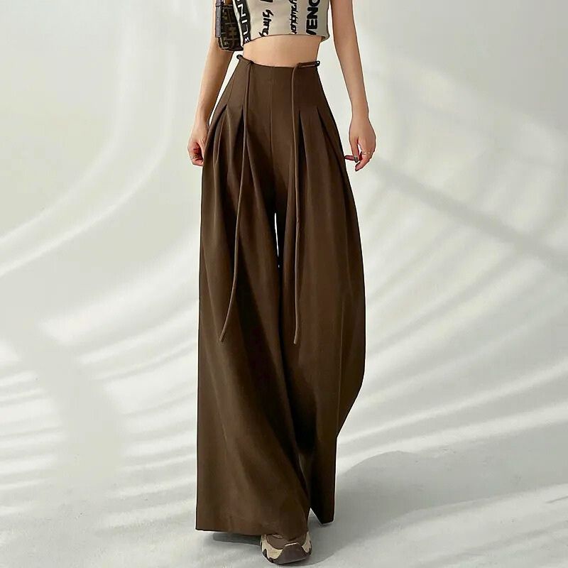 LOUNGE | HOSE AUS SPITZE