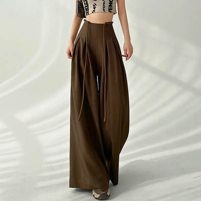 LOUNGE | HOSE AUS SPITZE