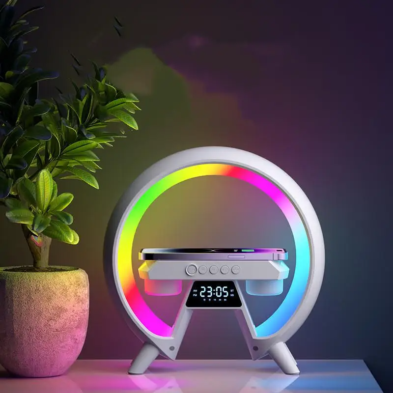 LichtSound Deluxe | Kabellose Ladelampe mit 360° Surround-Sound Lautsprecher