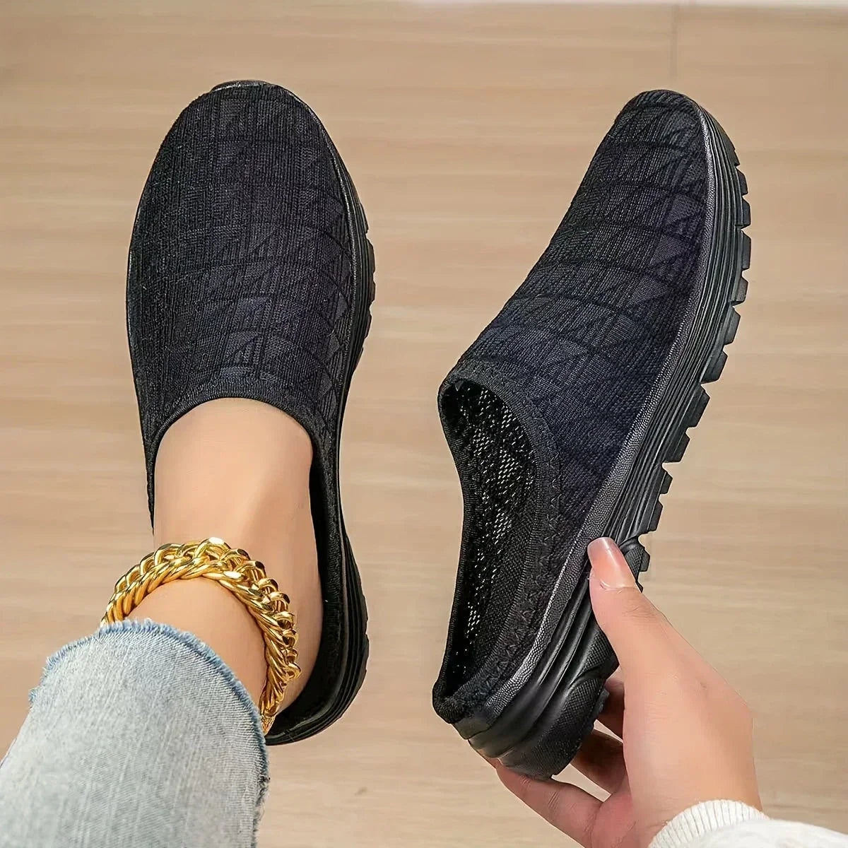 Brunilda - Atmungsaktive Flache Pantoffel