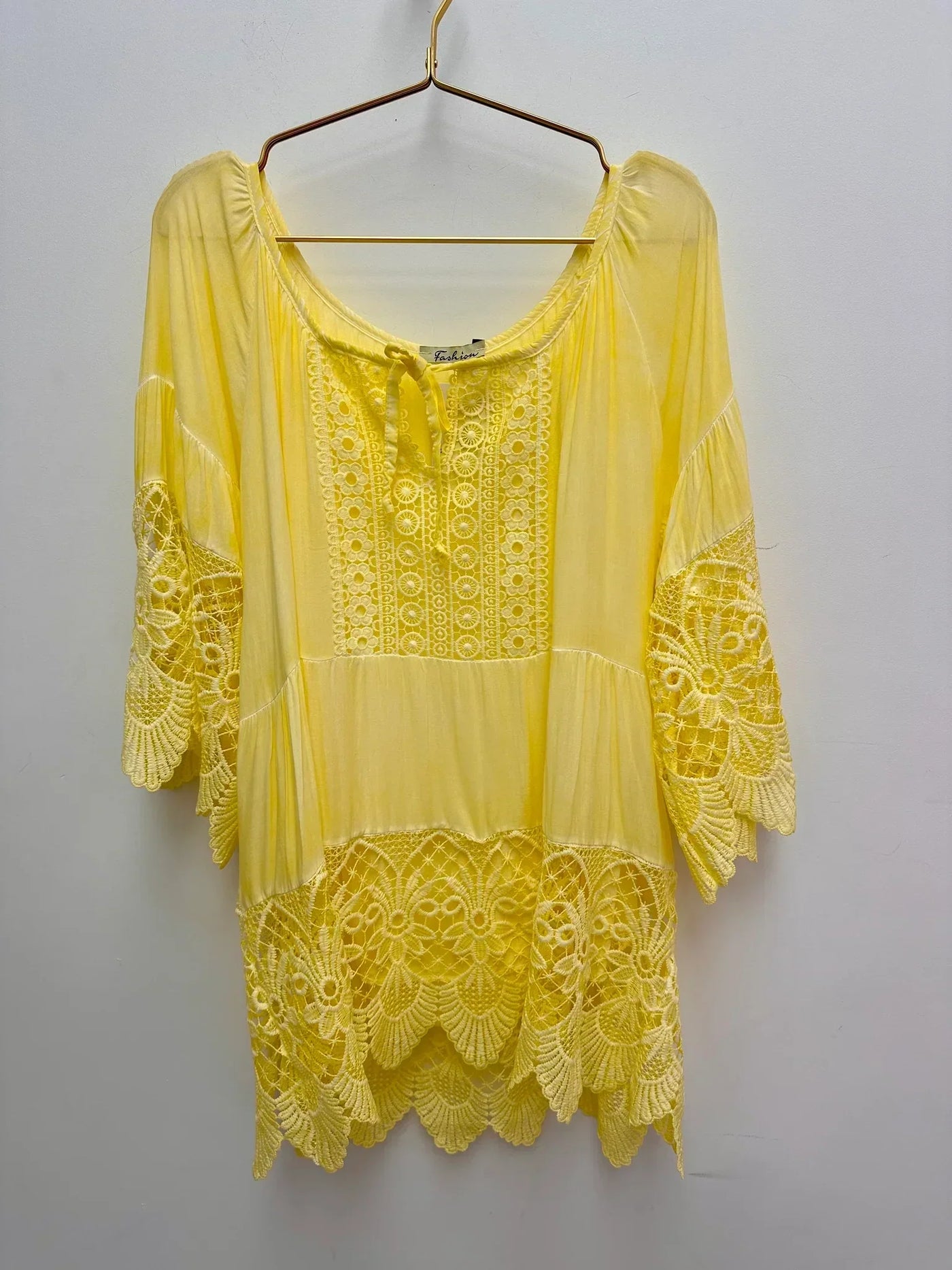 Lurdes – Stilvolles Hemd Mit Rundhalsausschnitt