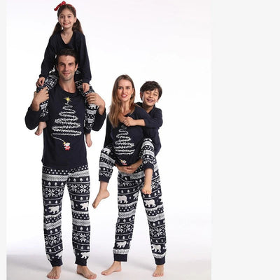 Passendes Weihnachts Pyjama Set für die ganze Familie