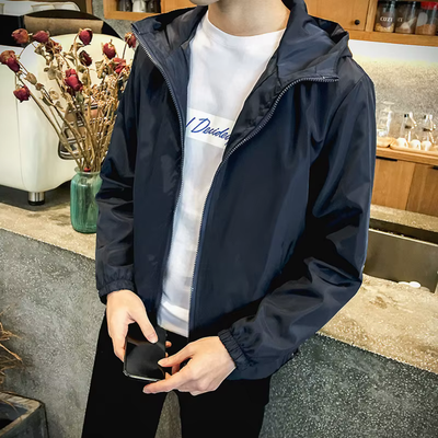 Goren - Winddichte Jacke für Herren mit Kapuze - leicht, funktional & stylisch.