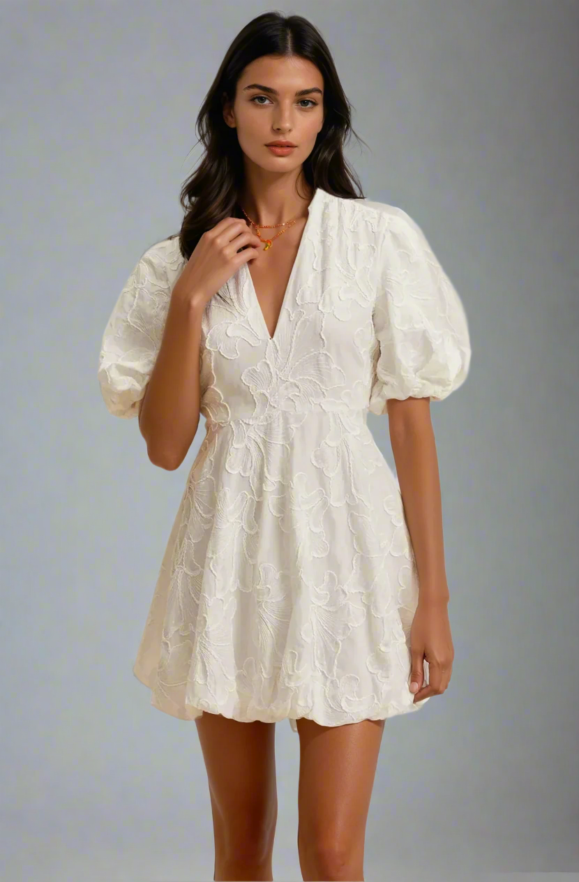 KYARA I ZEITLOSES WEISSES KLEID