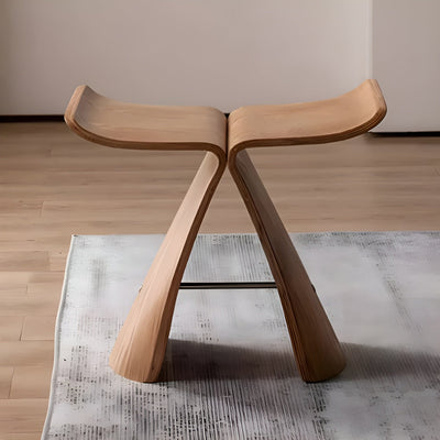 Handgefertigte Holzbank – Rustikale Sitzgelegenheit aus Massivholz