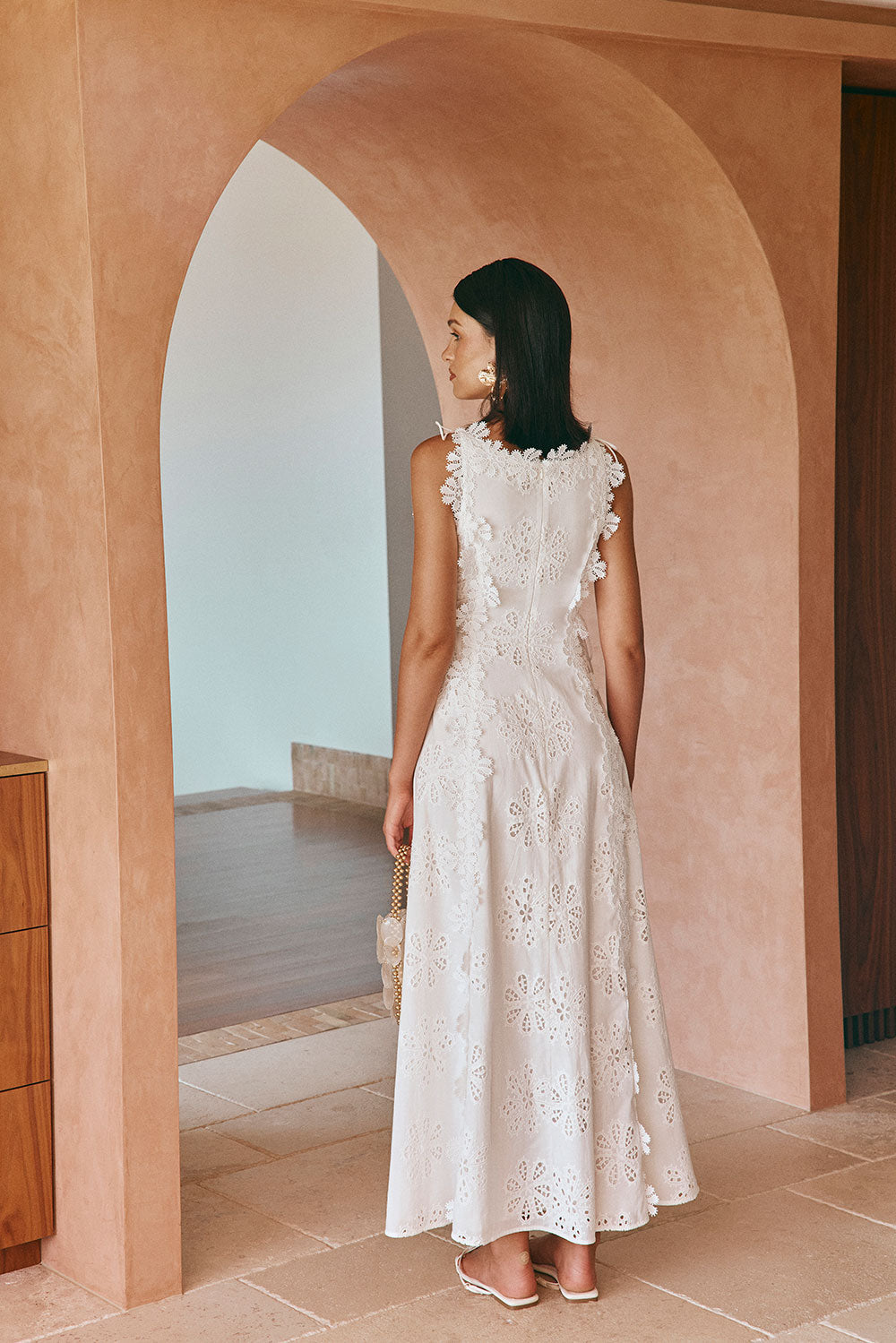 Elise | Besticktes Ärmelloses Midikleid