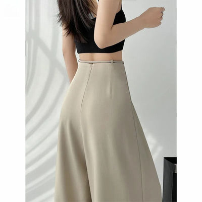 LOUNGE | HOSE AUS SPITZE