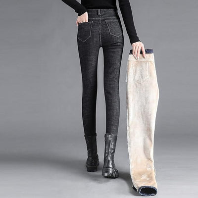 LINA JEANS MIT FLEECE-FUTTER