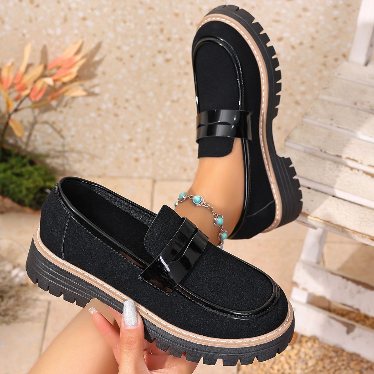 Round Toe Platform Loafers