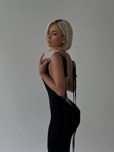 Serenity Chic | Verführerisches Rückenfreies Maxikleid