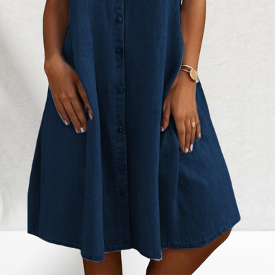 Dione | Feminines Denim-Kleid mit modernem Schnitt