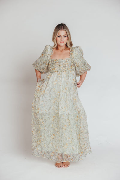 Melody-maxikleid mit falten und salbeifarbener blumenschleife – stoßfest und inklusive größe (S-3XL)