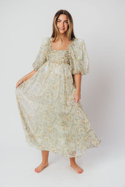 Melody-maxikleid mit falten und salbeifarbener blumenschleife – stoßfest und inklusive größe (S-3XL)