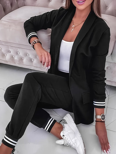 Modisches Lässiges Outfit für Damen