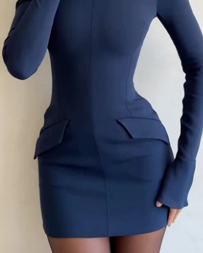 LANGÄRMLIGES KURZES KLEID