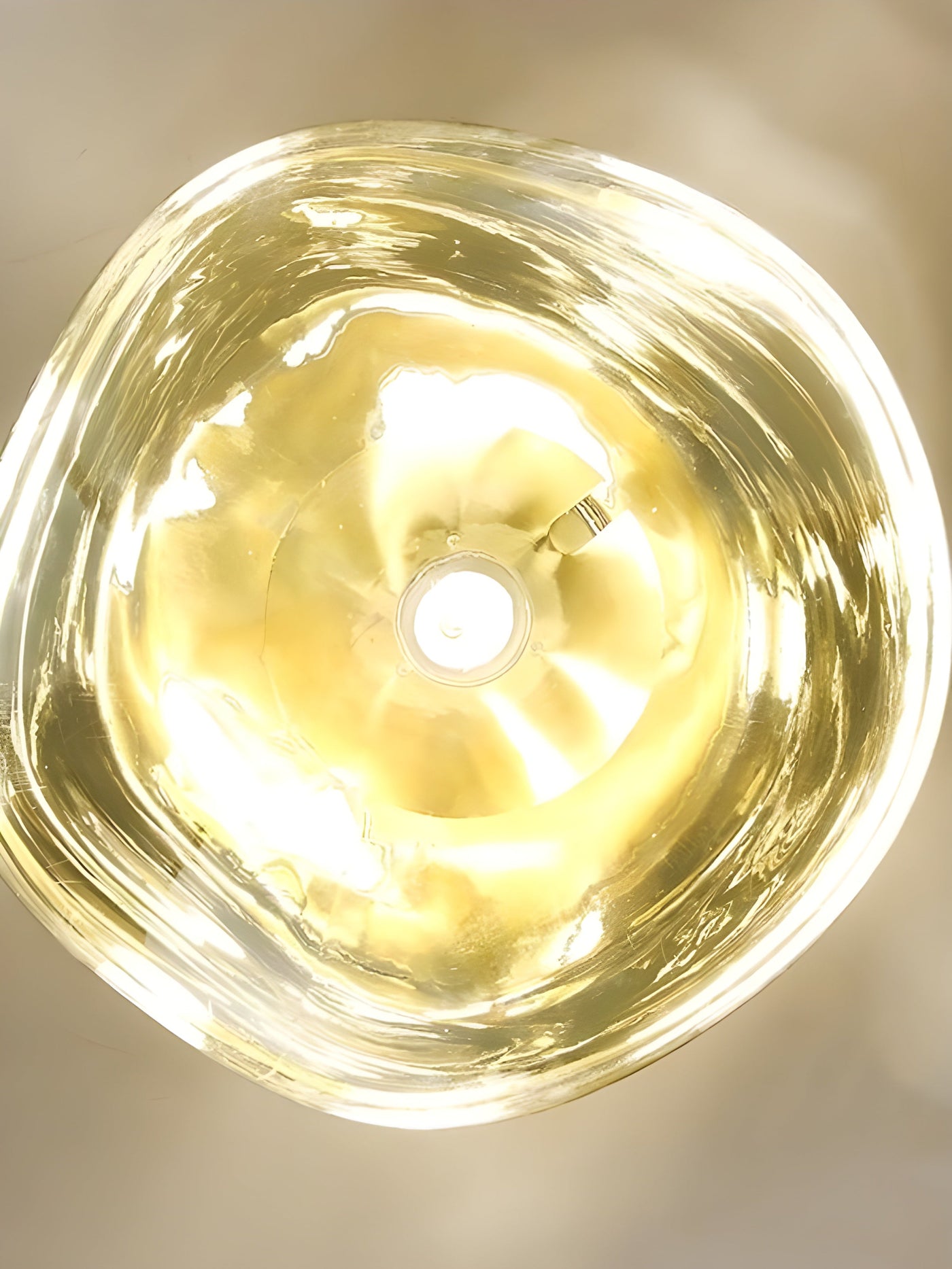 Lava-Wandleuchte – Dekorative Stimmungsbeleuchtung mit Farbwechsel