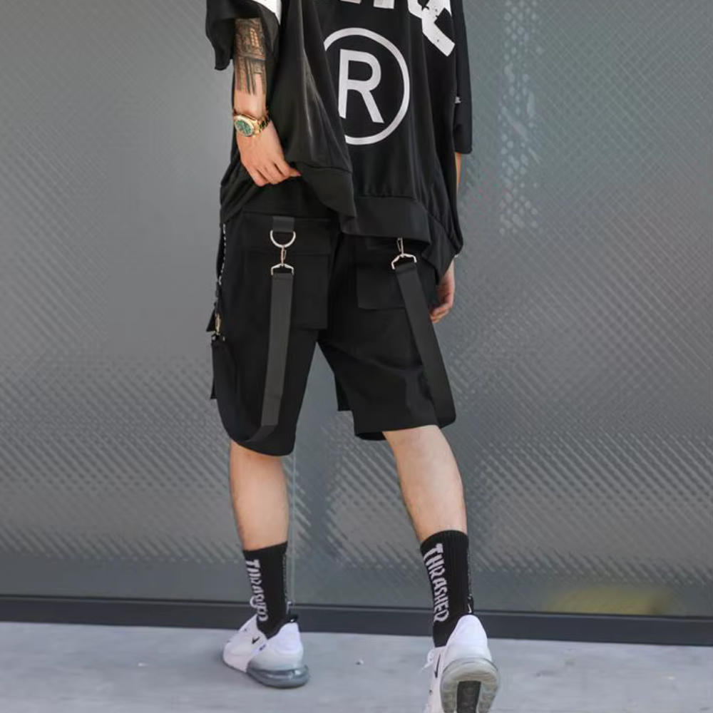 Ethord - Schwarze Cargo Shorts mit praktischen Details