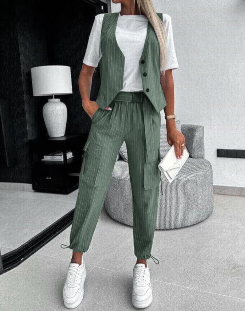 Laura Asymmetrical Set | Stilvolles, trendiges 2-teiliges Set mit Weste und Hose