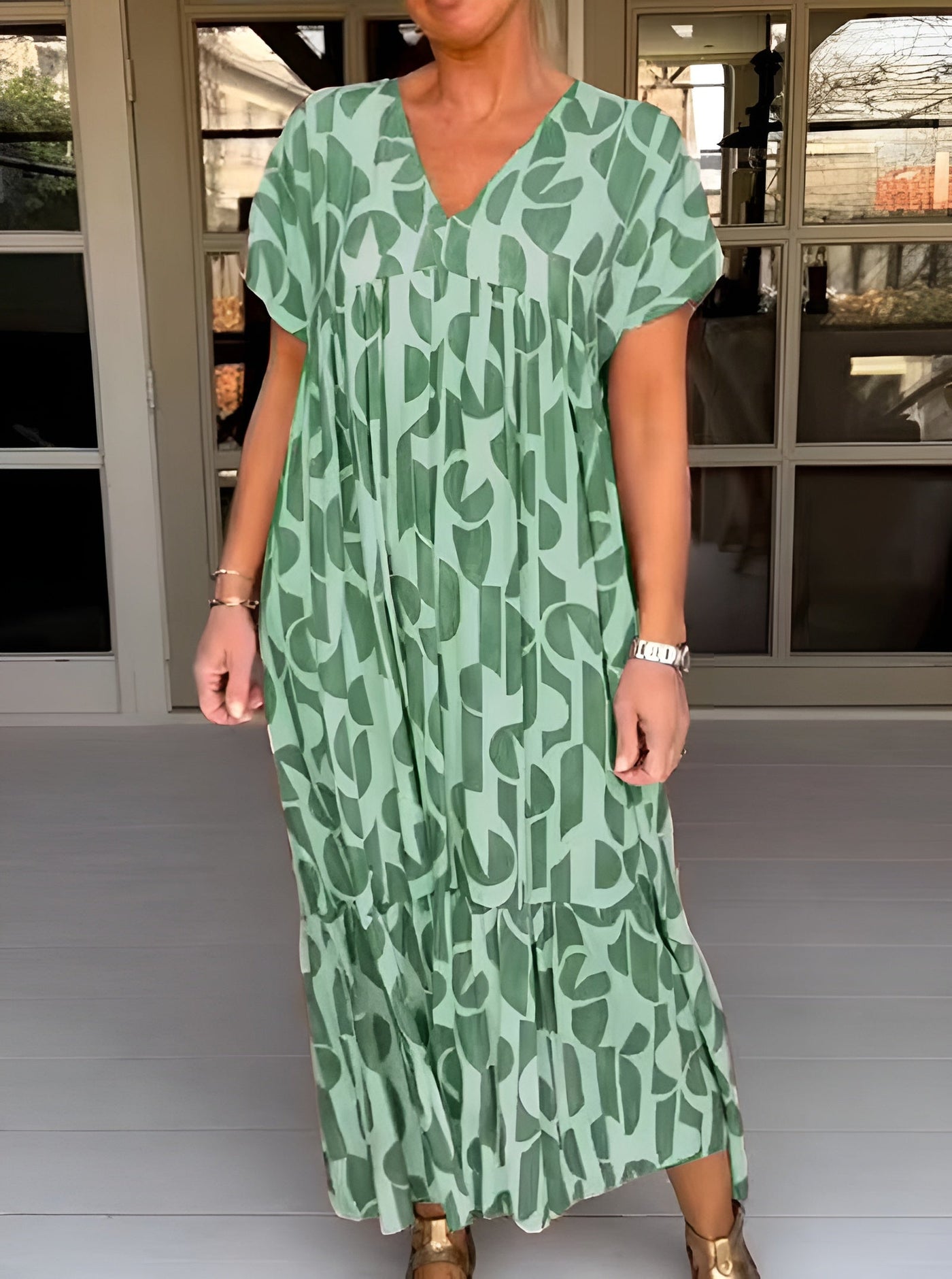 Colette | Fließendes Kleid mit V-Ausschnitt