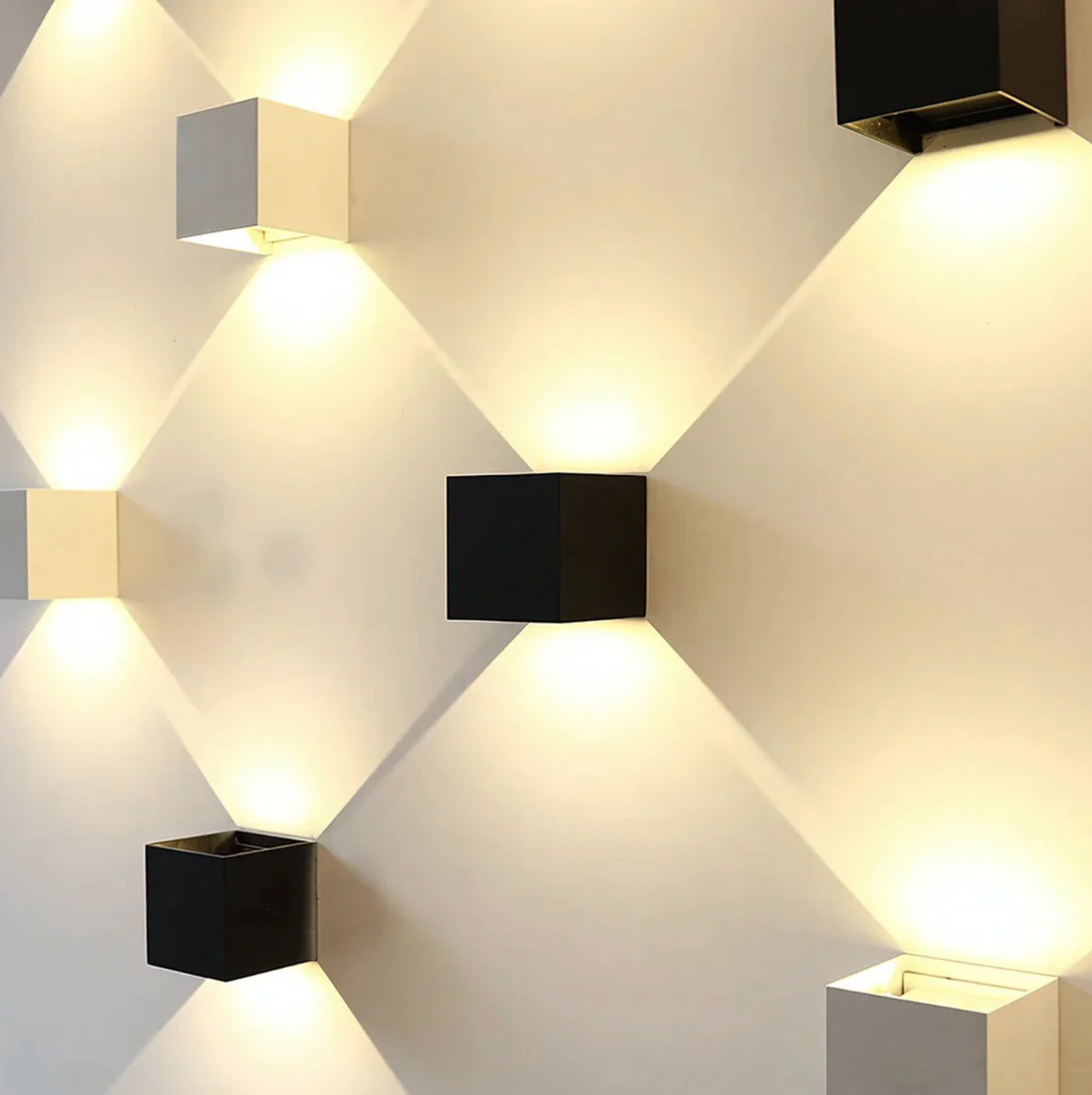 Elegante Bewegungsaktivierte Wandleuchte | 1+1 GRATIS für ein luxuriöses Ambiente