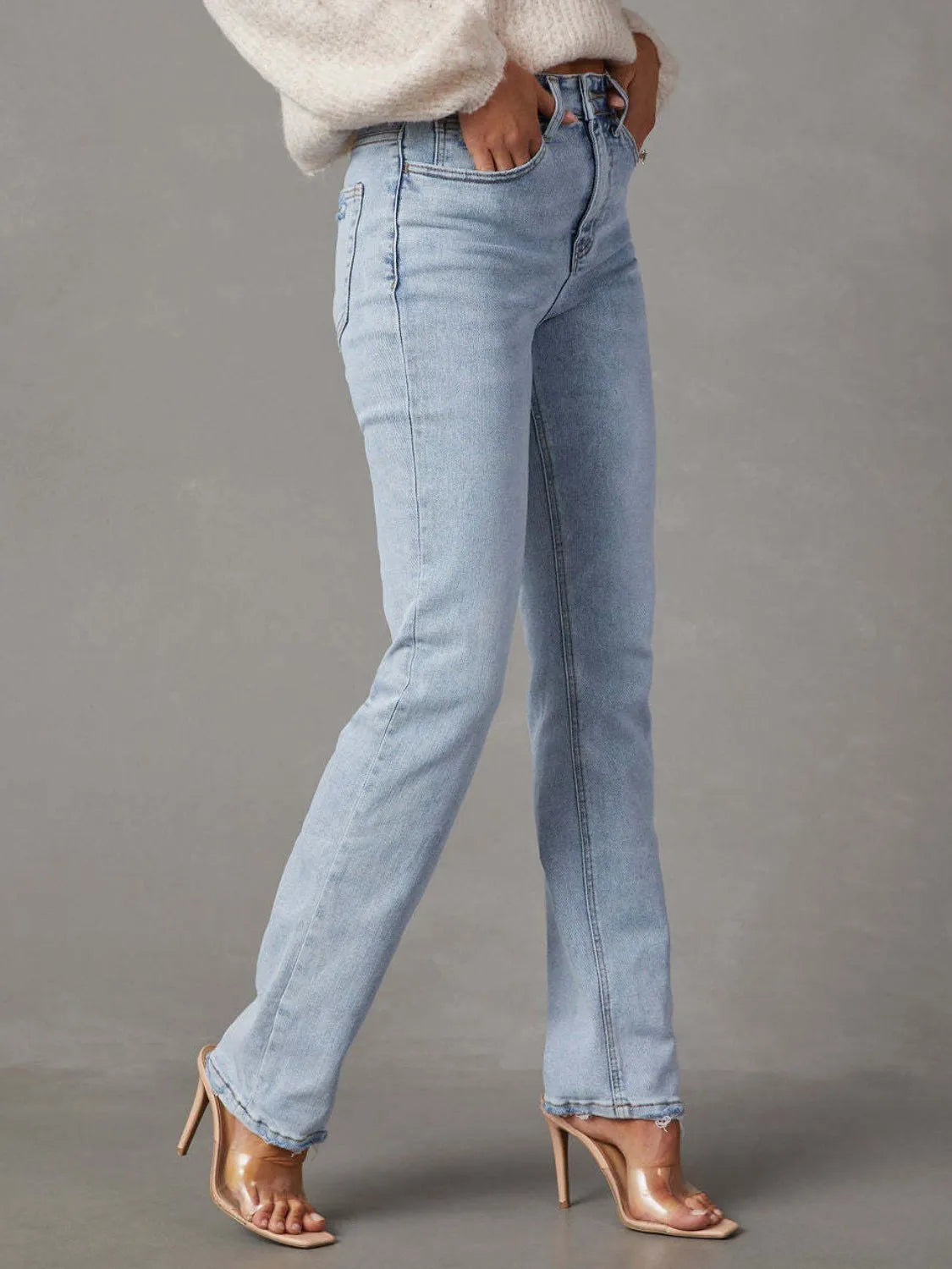 High Rise Jeans with Pockets
