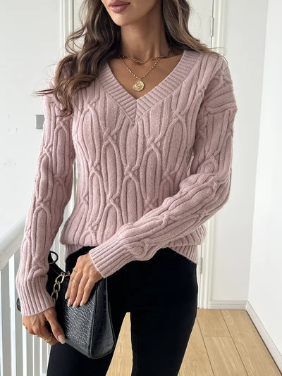 SCHLICHTER V-AUSSCHNITT KABELSTRICKPULLOVER FÜR DAMEN | ELEGANTER, BEQUEMER STIL