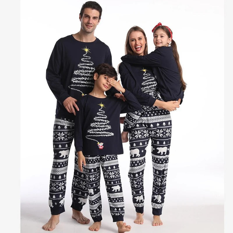 Passendes Weihnachts Pyjama Set für die ganze Familie